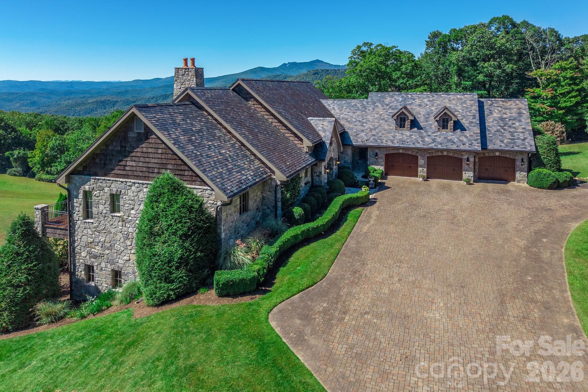 Single Family Residence at 733 Dogwood Lane, Blowing Rock, photo 6 of 48