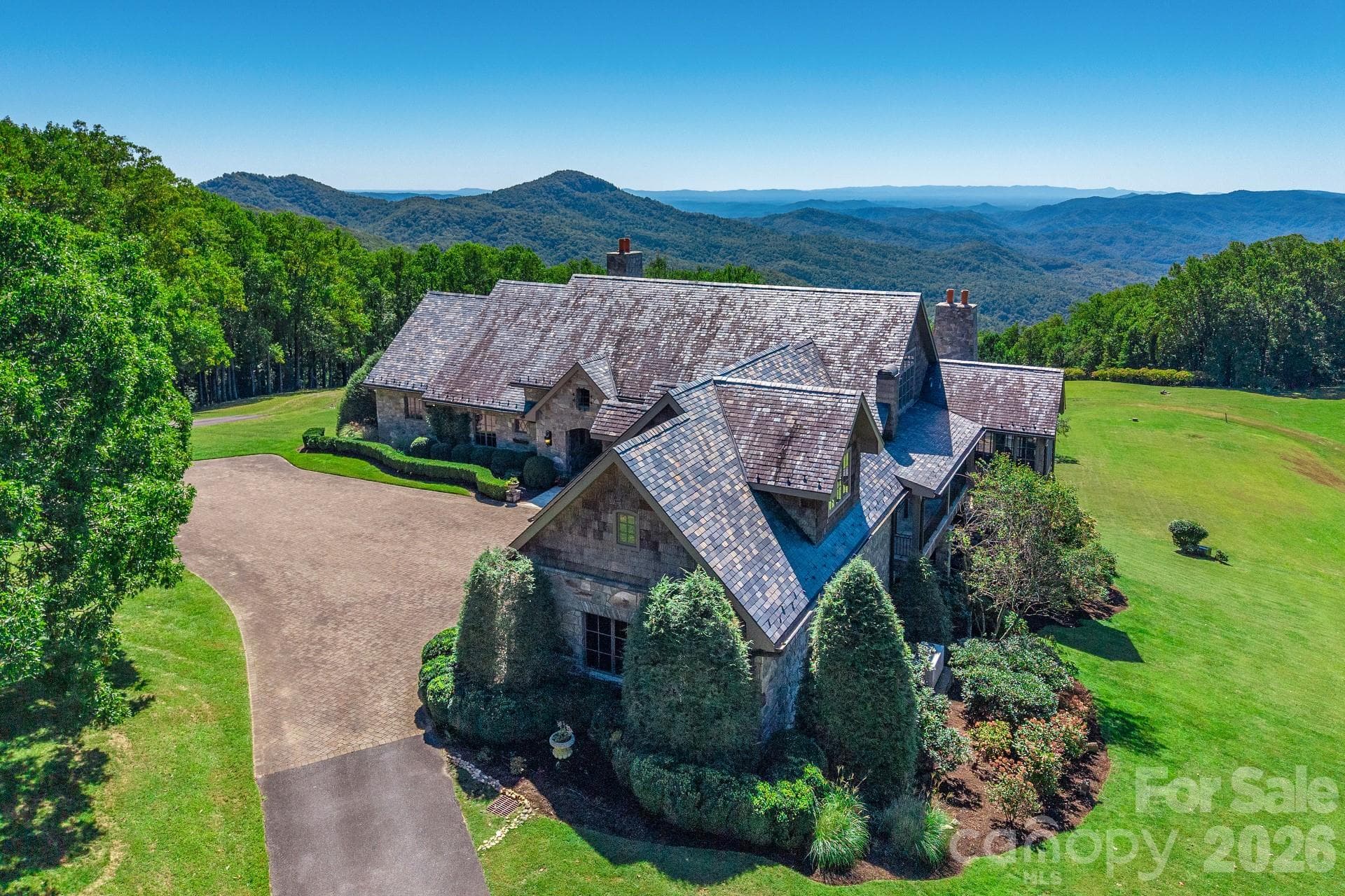 Single Family Residence at 733 Dogwood Lane, Blowing Rock, photo 7 of 48