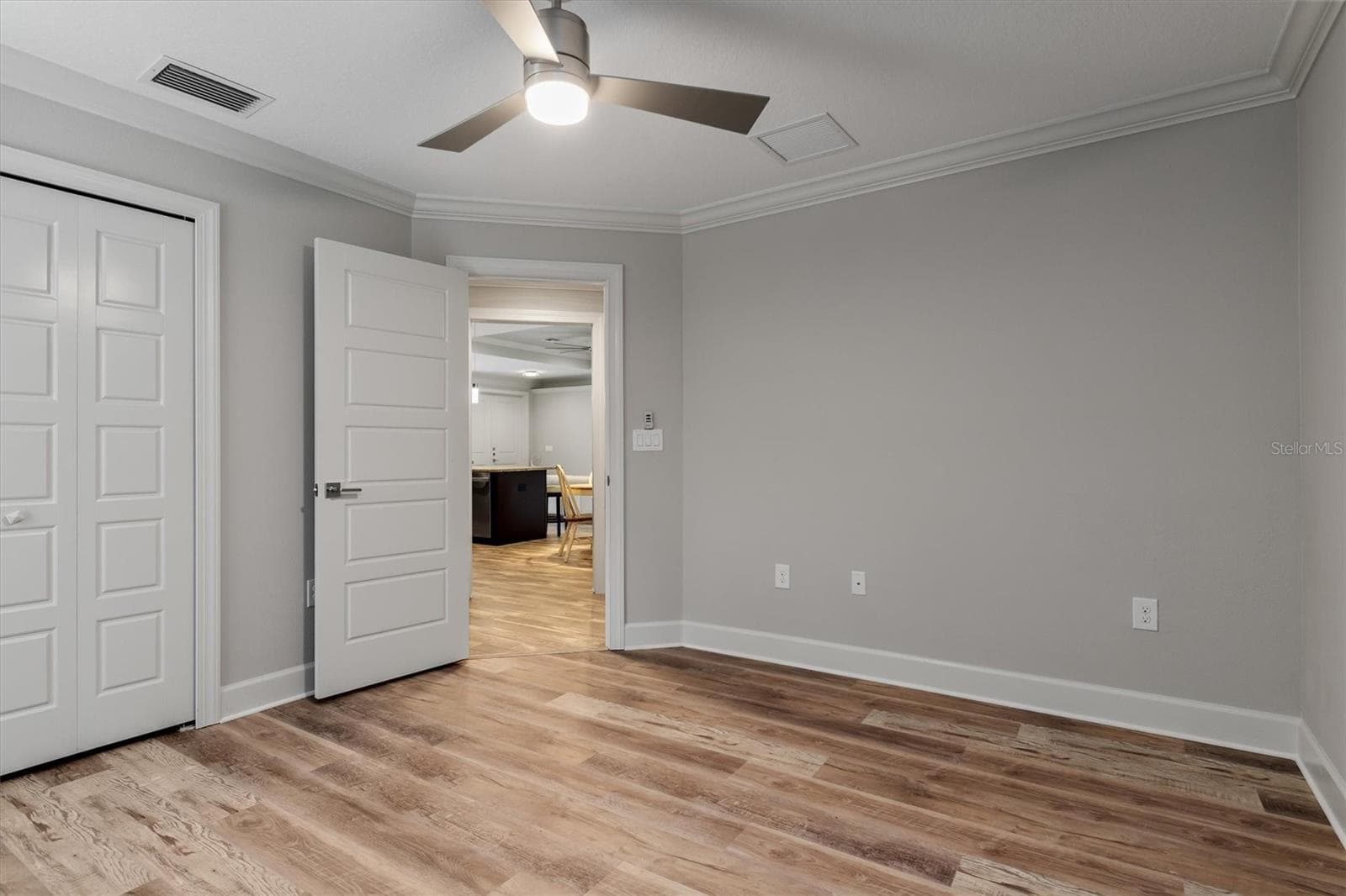 ceiling fans in all rppms - 2420 SHEILA LN, NORTH PORT