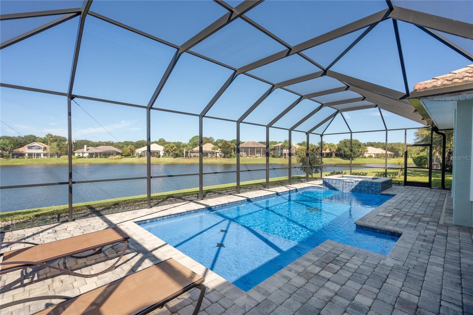 Heated saltwater pool - 18 OAK VIEW CIR E, PALM COAST