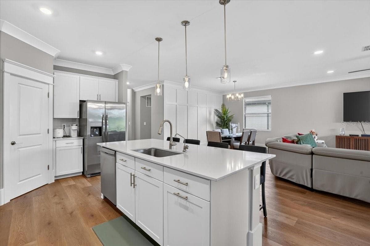 Single Family Residence at 15214 SERENE SHORES LOOP, LAKEWOOD RANCH, photo 12 of 76