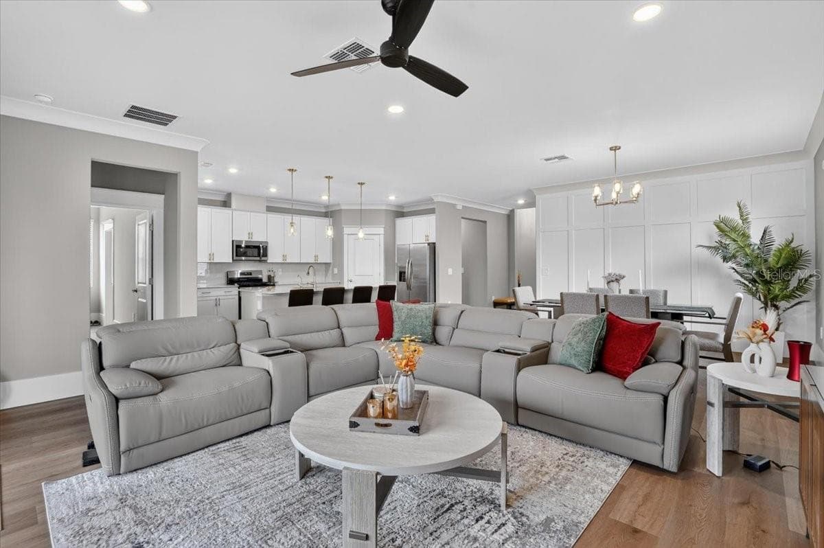 Single Family Residence at 15214 SERENE SHORES LOOP, LAKEWOOD RANCH, photo 15 of 76
