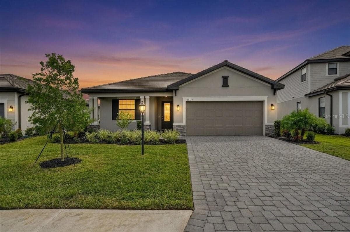 Single Family Residence at 15214 SERENE SHORES LOOP, LAKEWOOD RANCH, photo 42 of 76