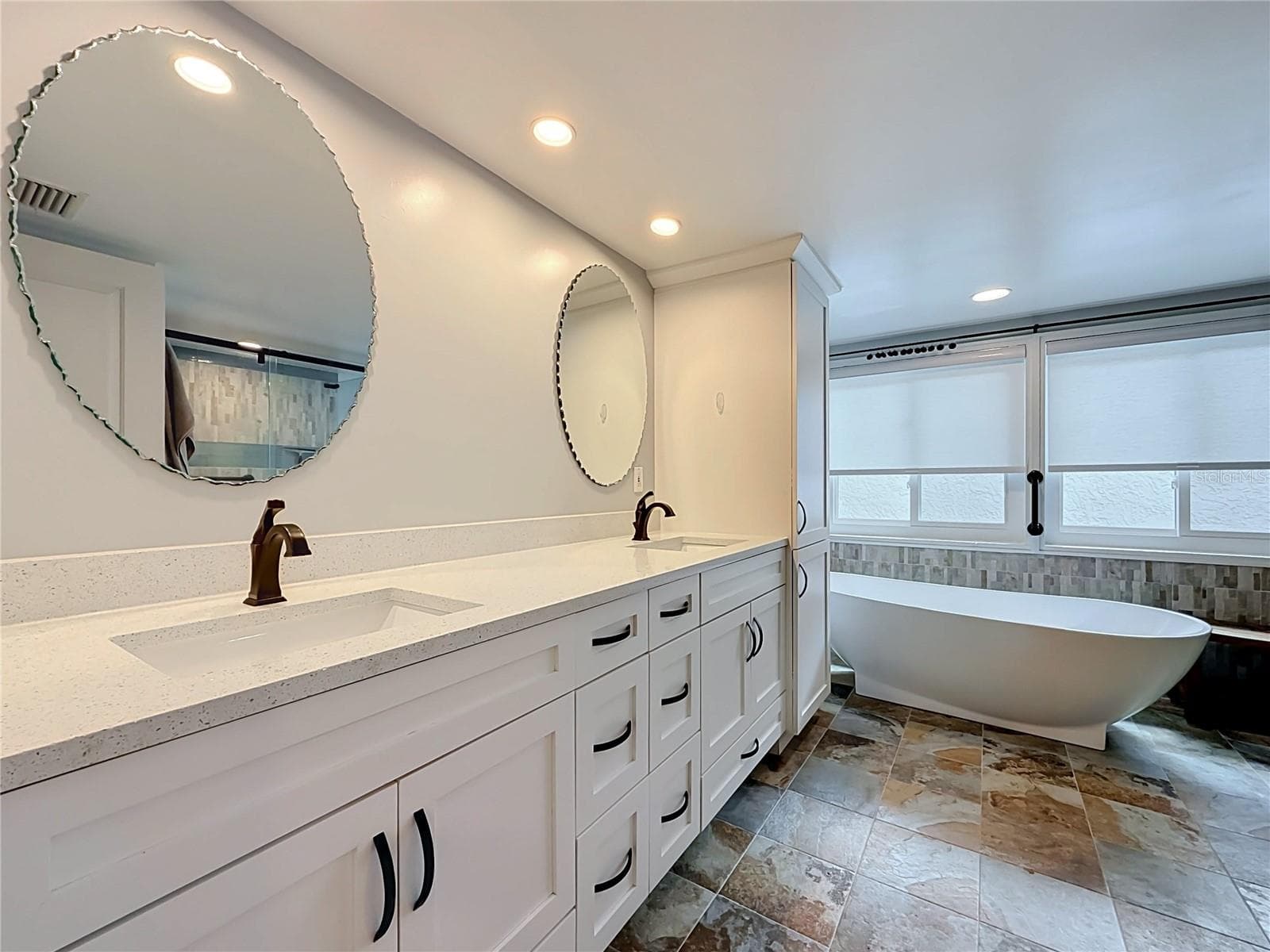 Primary En Suite - 3314 ENTERPRISE RD E, SAFETY HARBOR