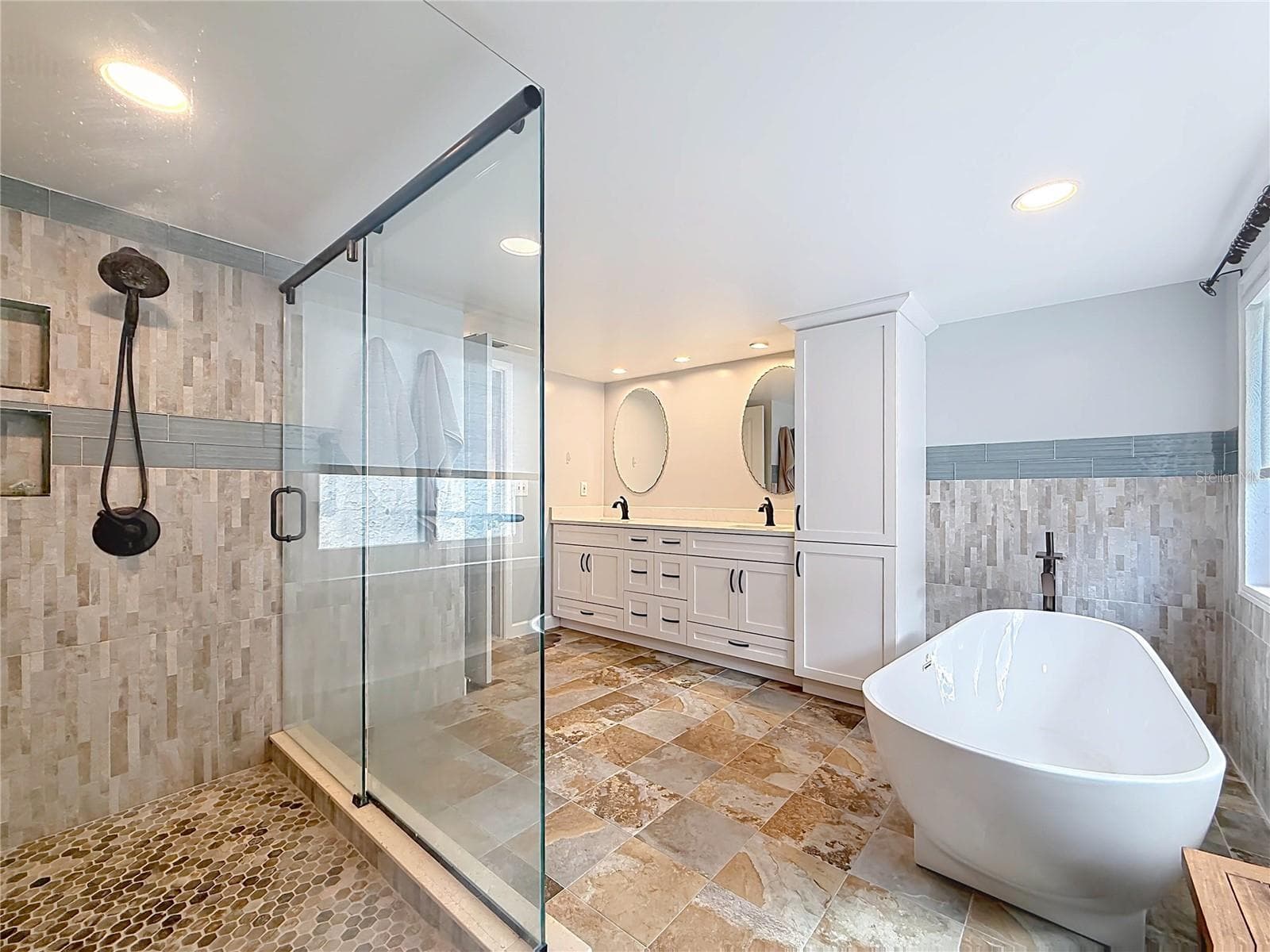 Primary En Suite - 3314 ENTERPRISE RD E, SAFETY HARBOR