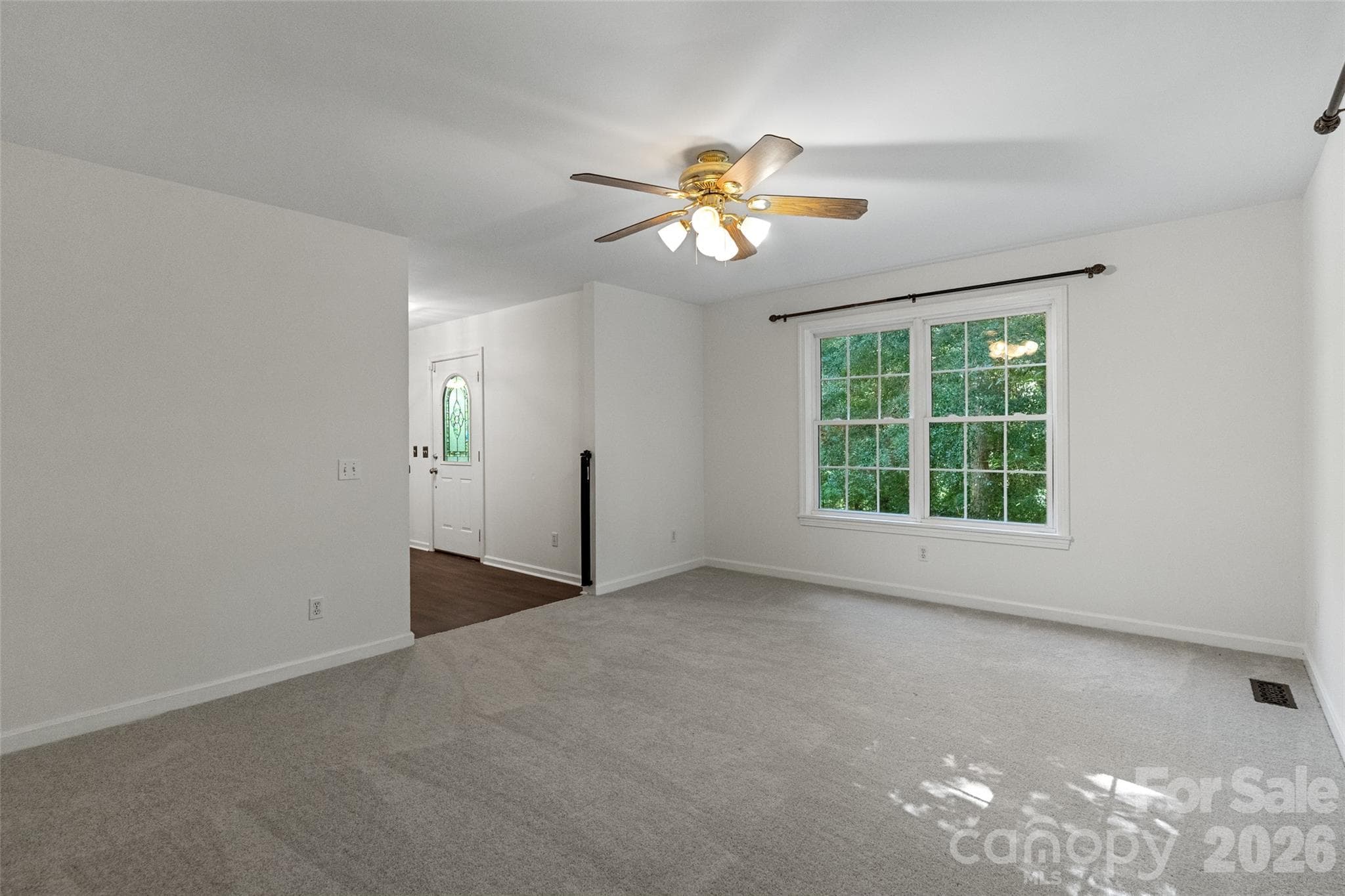 Single Family Residence at 8327 Loma Linda Loop, Waxhaw, photo 6 of 40