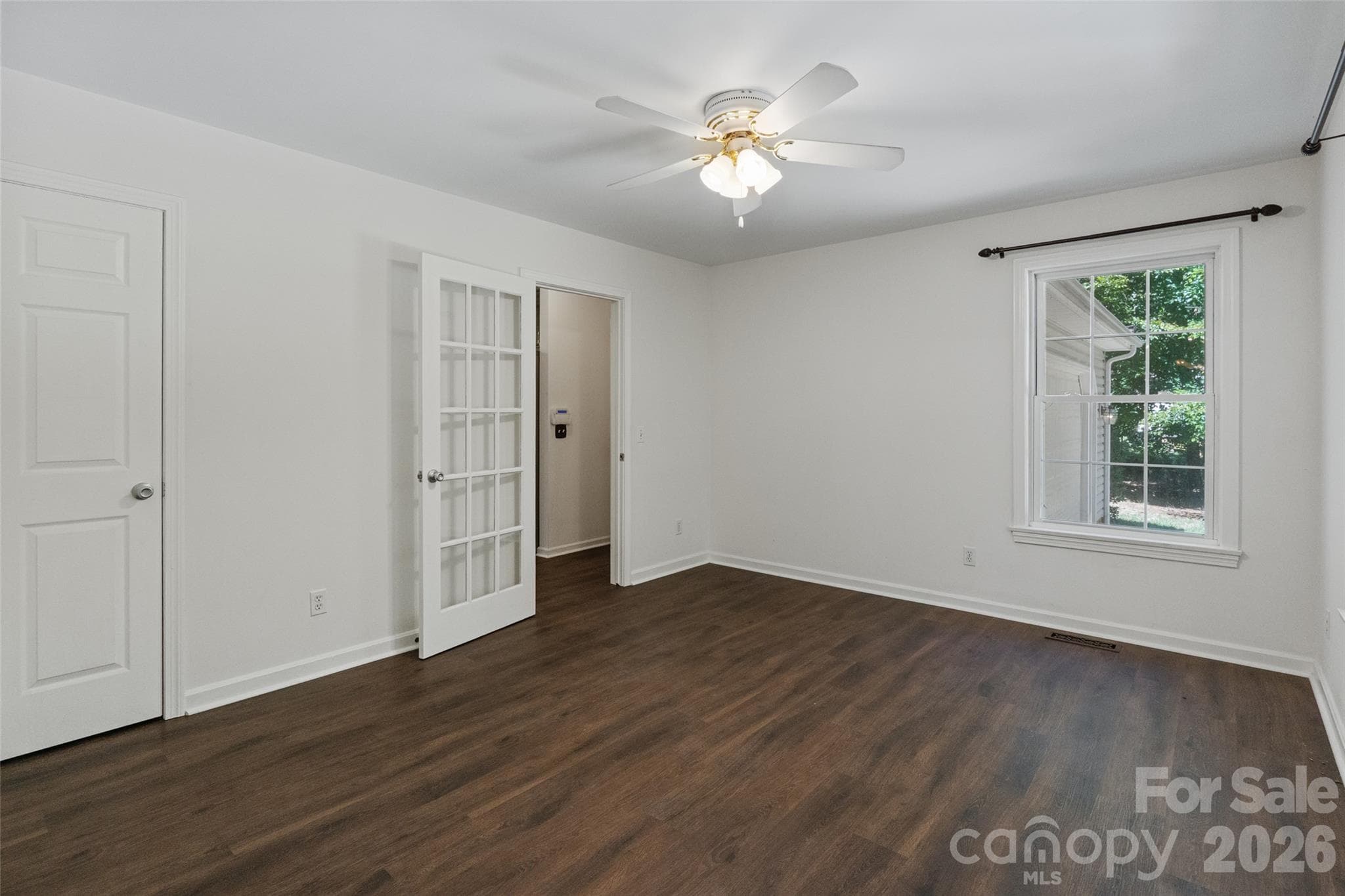 Single Family Residence at 8327 Loma Linda Loop, Waxhaw, photo 17 of 40