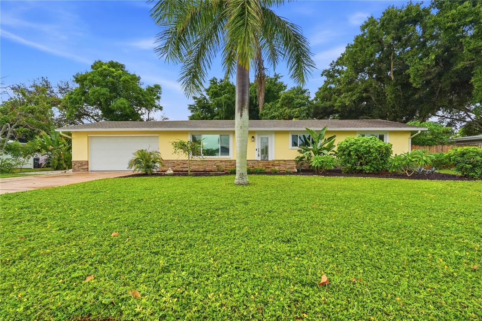 Single Family Residence at 2720 GOLDENROD ST, SARASOTA, photo 12 of 86