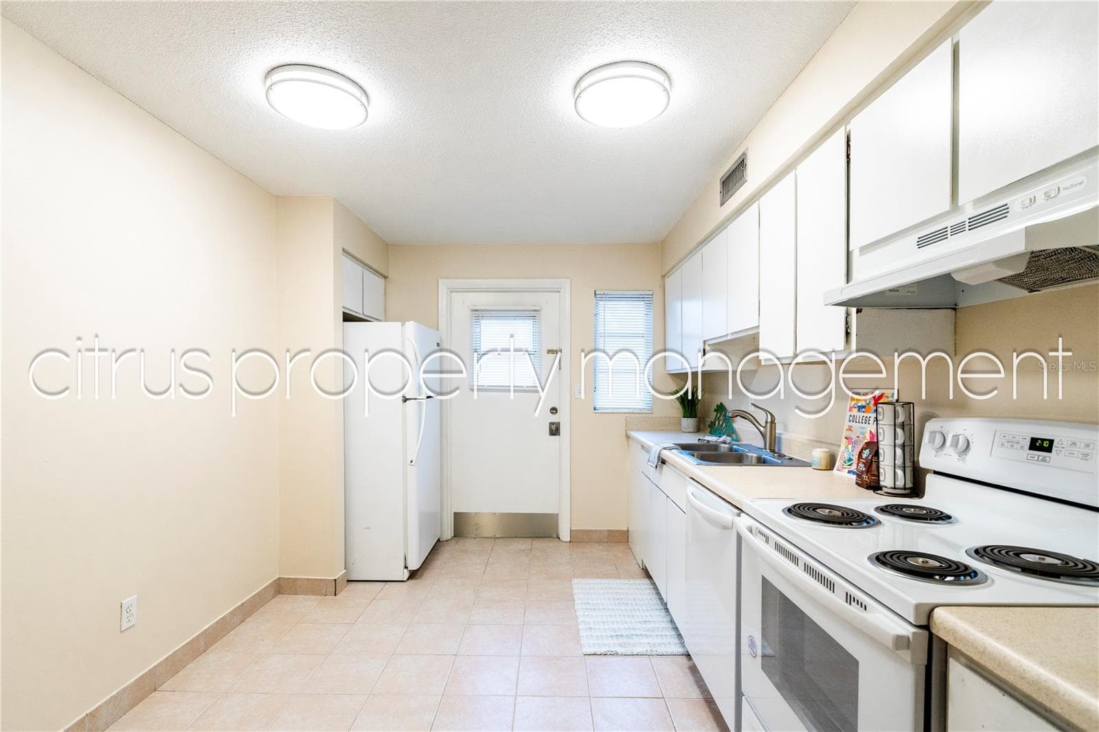 Apartment at 3026 FAIRWAY LN #B, ORLANDO, photo 5 of 24