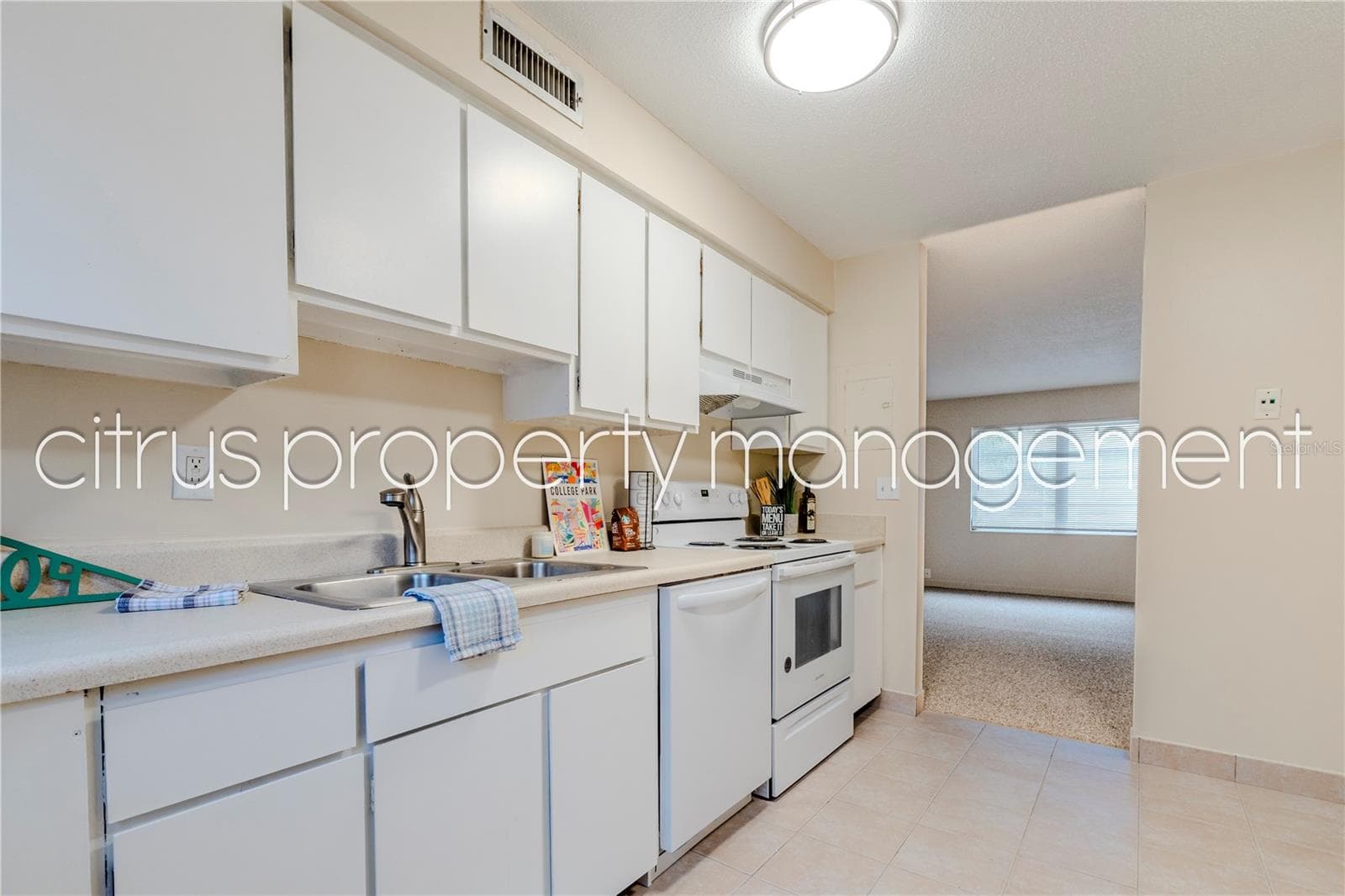 Apartment at 3026 FAIRWAY LN #B, ORLANDO, photo 9 of 24