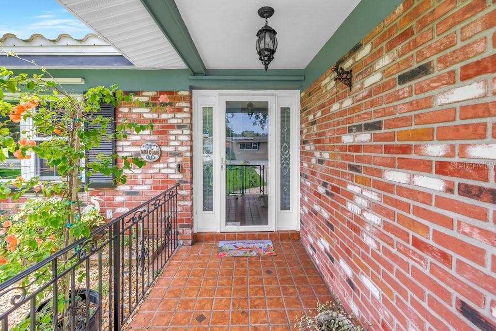 Single Family Residence at 731 OBERLIN DR, CLEARWATER, photo 6 of 31