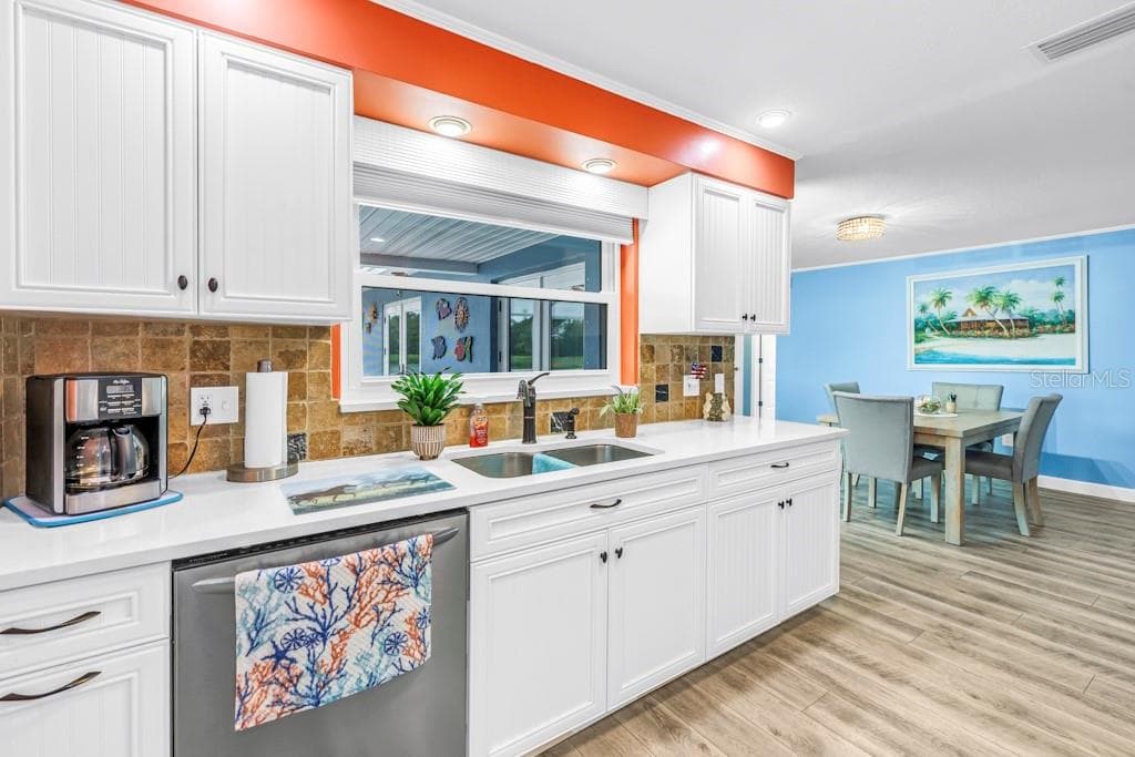 Single Family Residence at 731 OBERLIN DR, CLEARWATER, photo 12 of 31