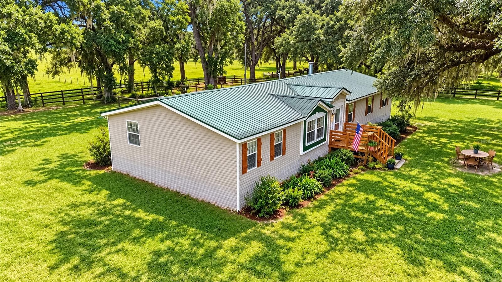 Manufactured Home at 7590 NW 75TH ST, CHIEFLAND, photo 10 of 73