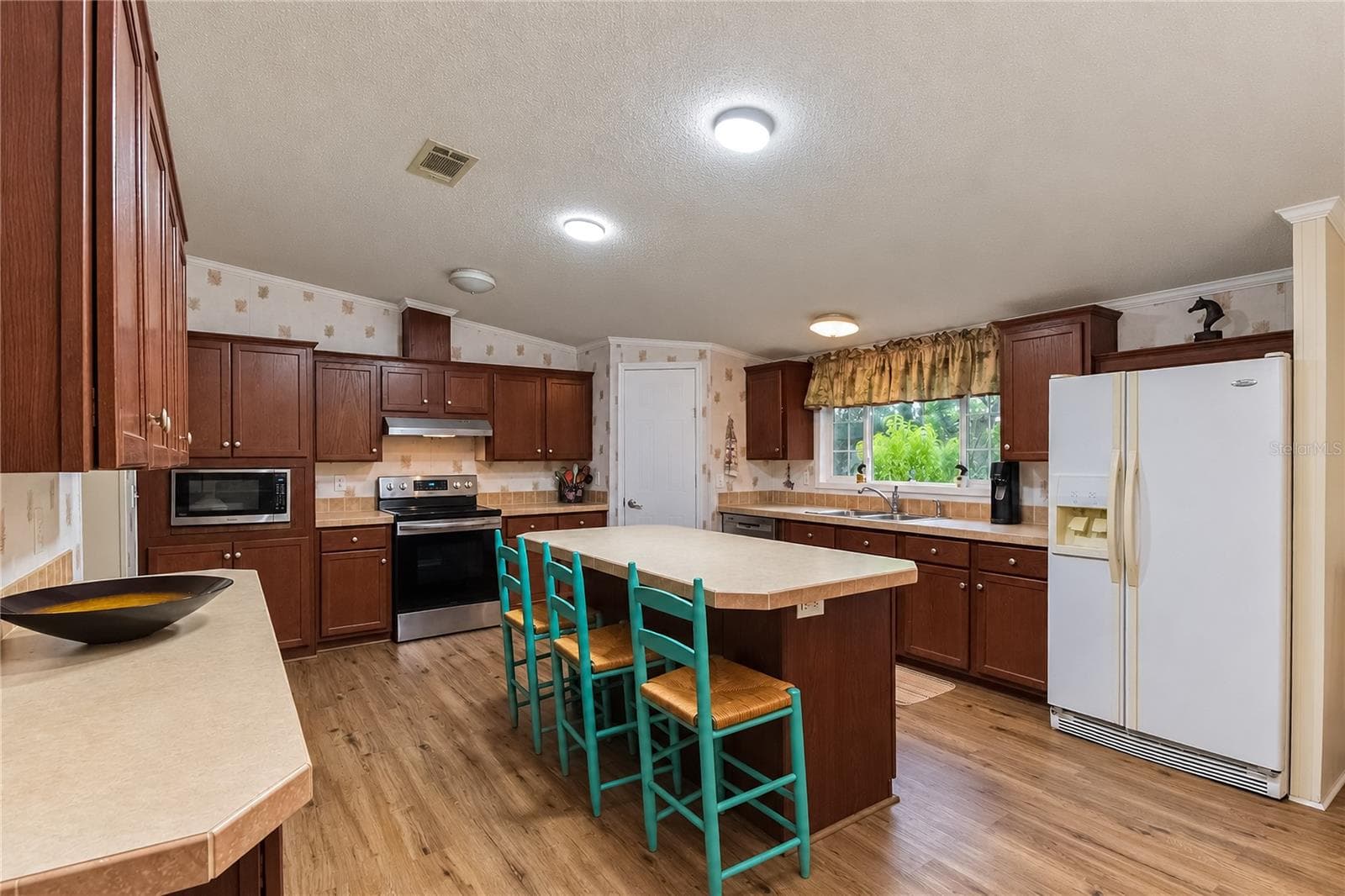 Manufactured Home at 7590 NW 75TH ST, CHIEFLAND, photo 20 of 73