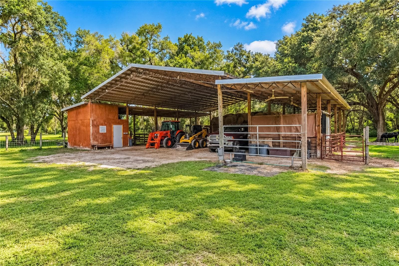 Manufactured Home at 7590 NW 75TH ST, CHIEFLAND, photo 51 of 73
