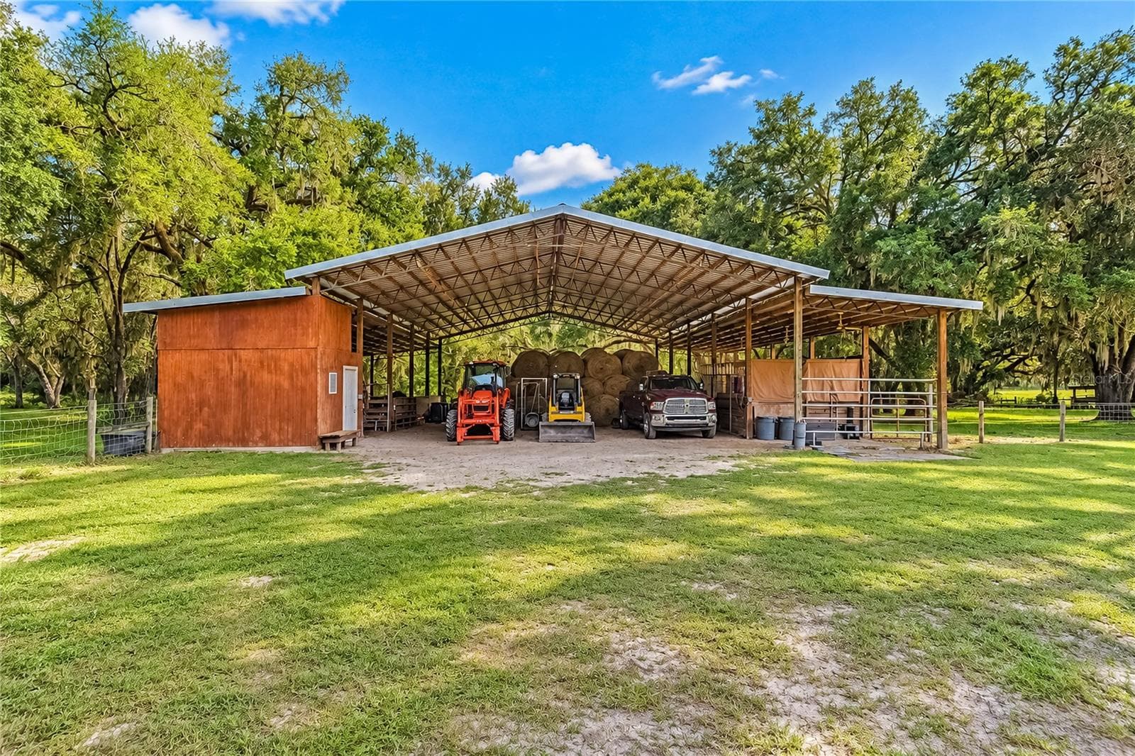 Manufactured Home at 7590 NW 75TH ST, CHIEFLAND, photo 52 of 73