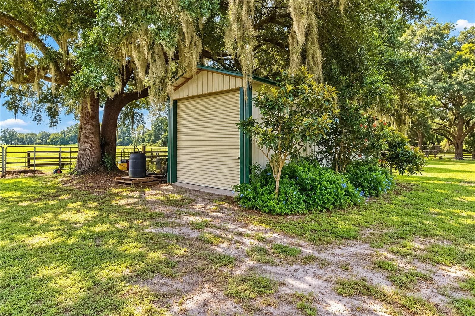 Manufactured Home at 7590 NW 75TH ST, CHIEFLAND, photo 59 of 73