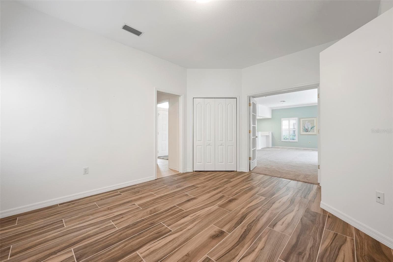 Single Family Residence at 613 KHYBER LN, VENICE, photo 33 of 108
