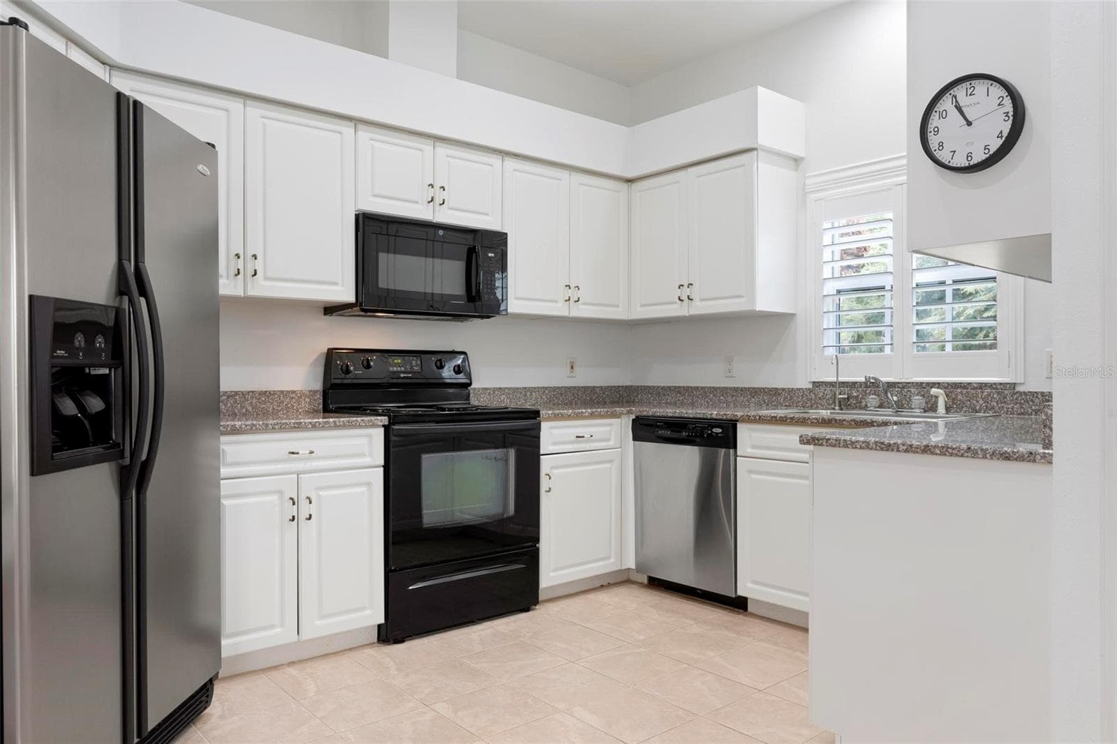 Kitchen - 613 KHYBER LN, VENICE