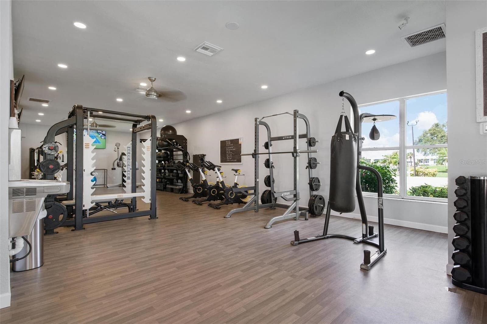 Single Family Residence at 613 KHYBER LN, VENICE, photo 81 of 108