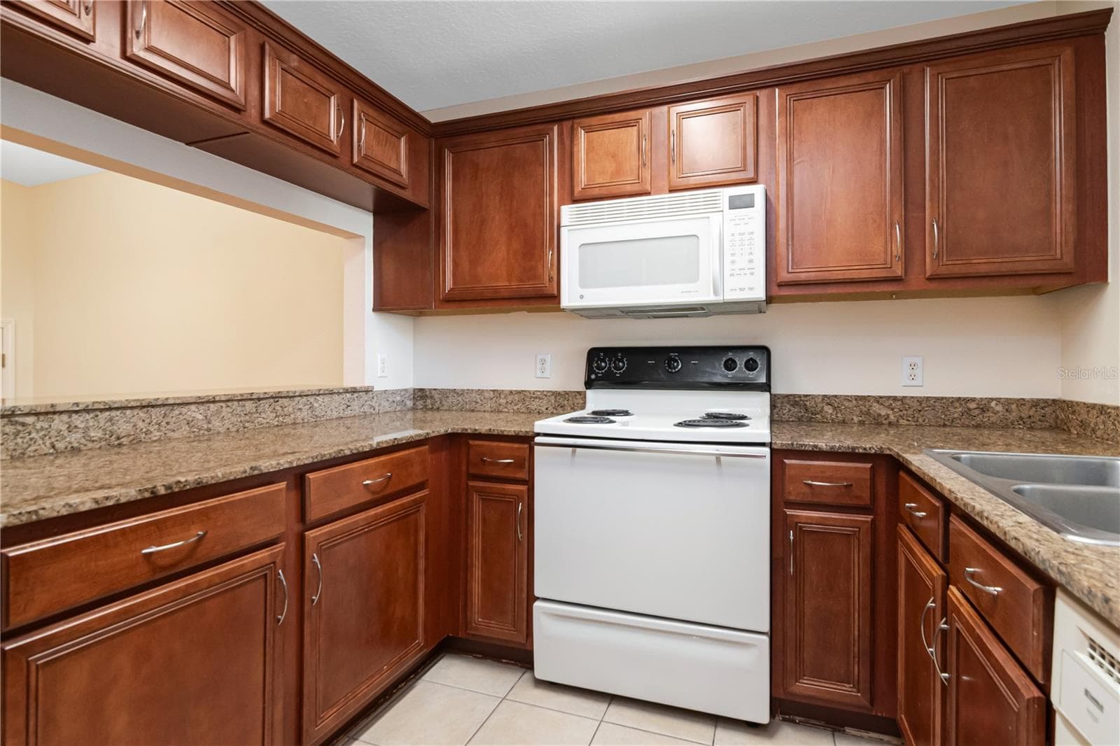 Townhouse at 233 PENMARK STONE PL, VALRICO, photo 11 of 47