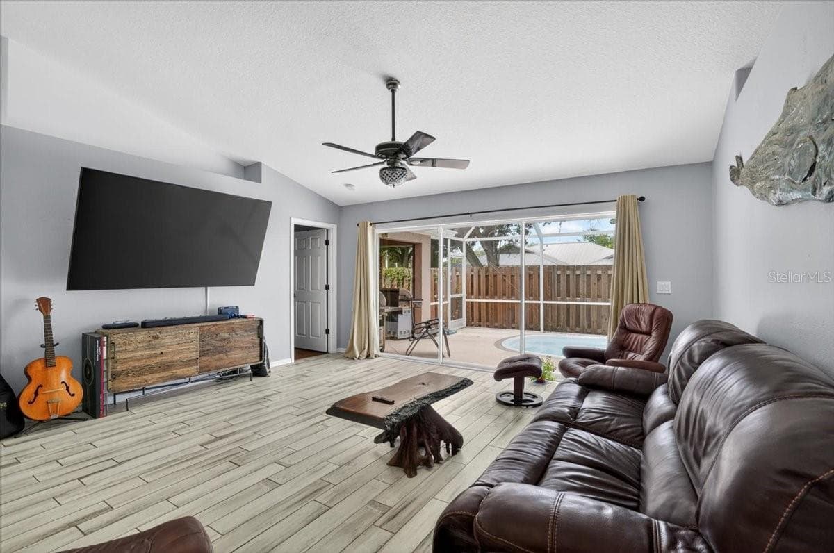Single Family Residence at 1881 SUMMER WALK CIR, SARASOTA, photo 17 of 40
