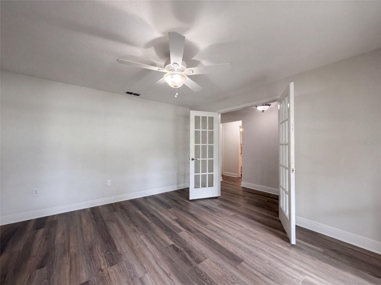 Single Family Residence at 1711 AVANT ST, VALRICO, photo 9 of 20