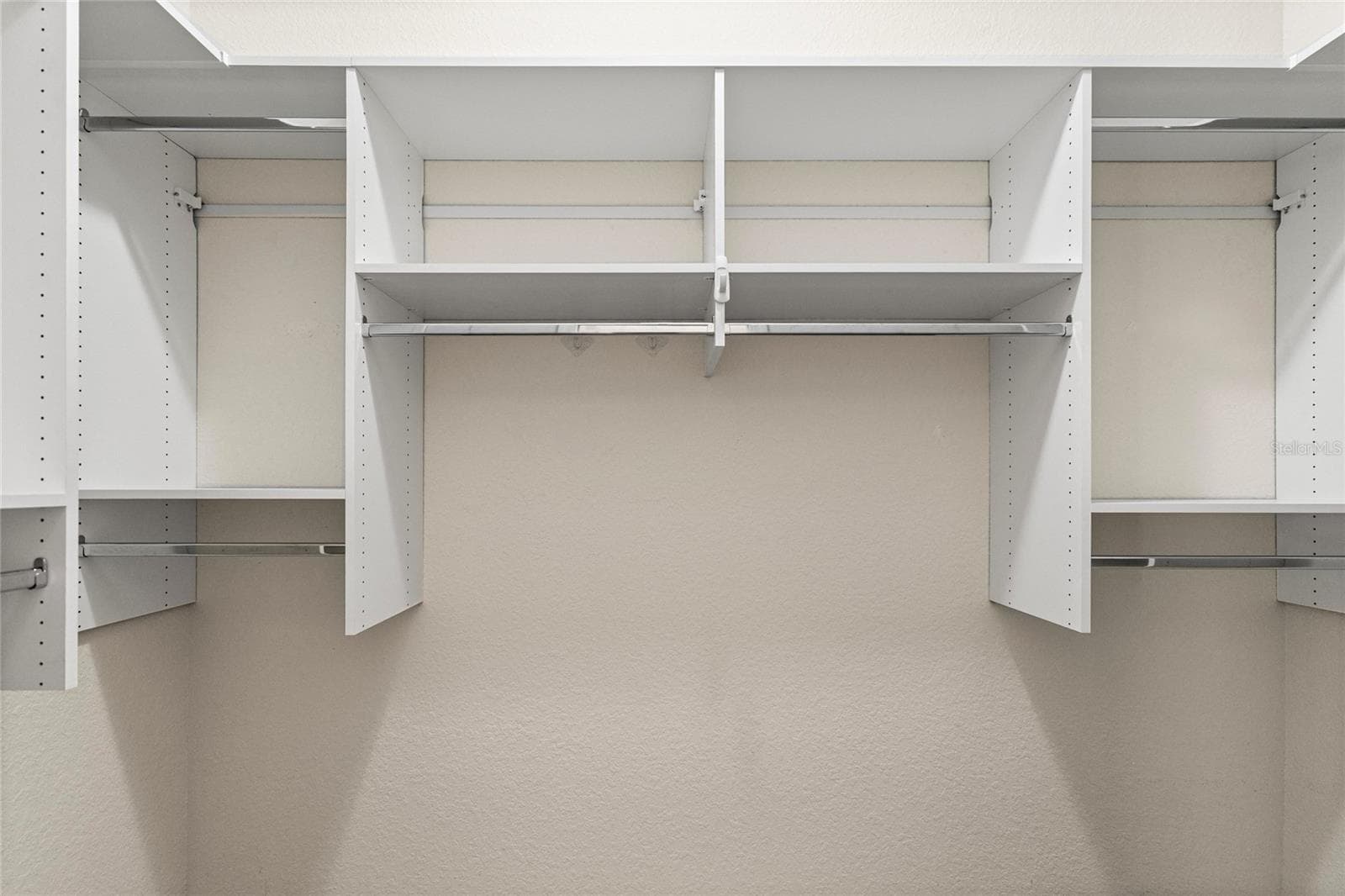Her Walk-In Closet. - 1126 MIONA SHORES DR, THE VILLAGES