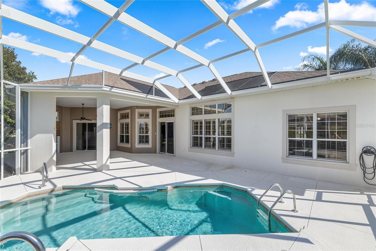 Salt water pool. - 1126 MIONA SHORES DR, THE VILLAGES