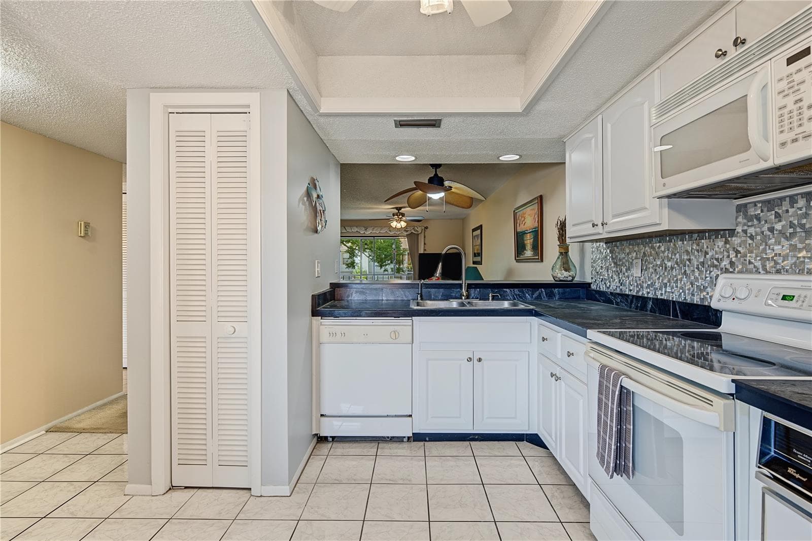 Condominium at 110 LAKESIDE CT #110, OLDSMAR, photo 4 of 34