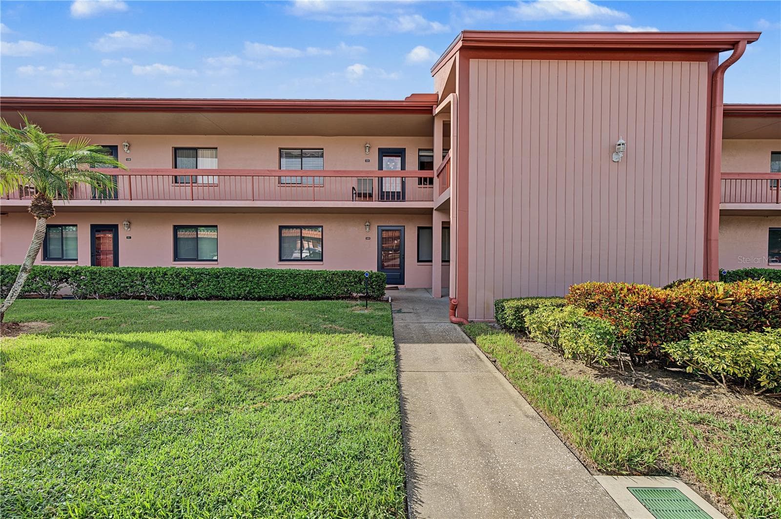 Condominium at 110 LAKESIDE CT #110, OLDSMAR, photo 23 of 34