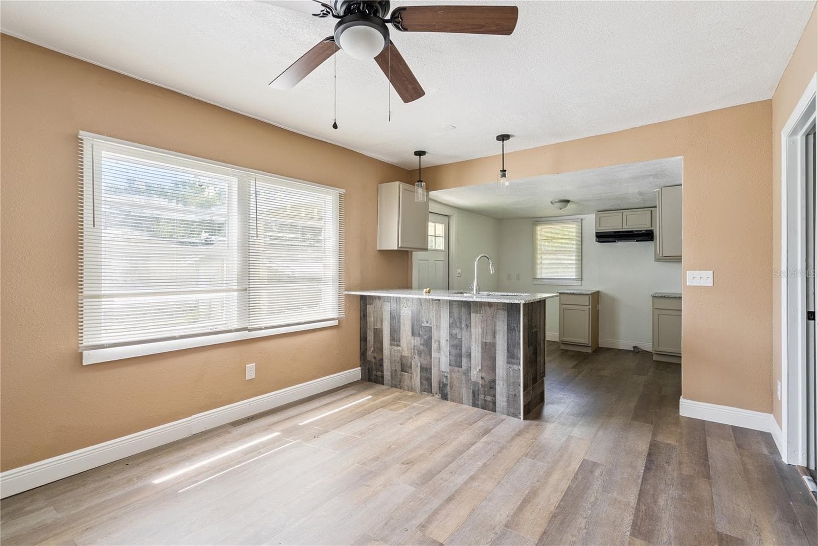 Duplex at 2112 LEE ST, ORLANDO, photo 6 of 48