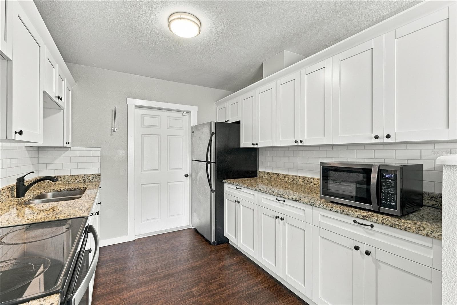 Granite Counter tops - 6764 80TH AVE N, PINELLAS PARK