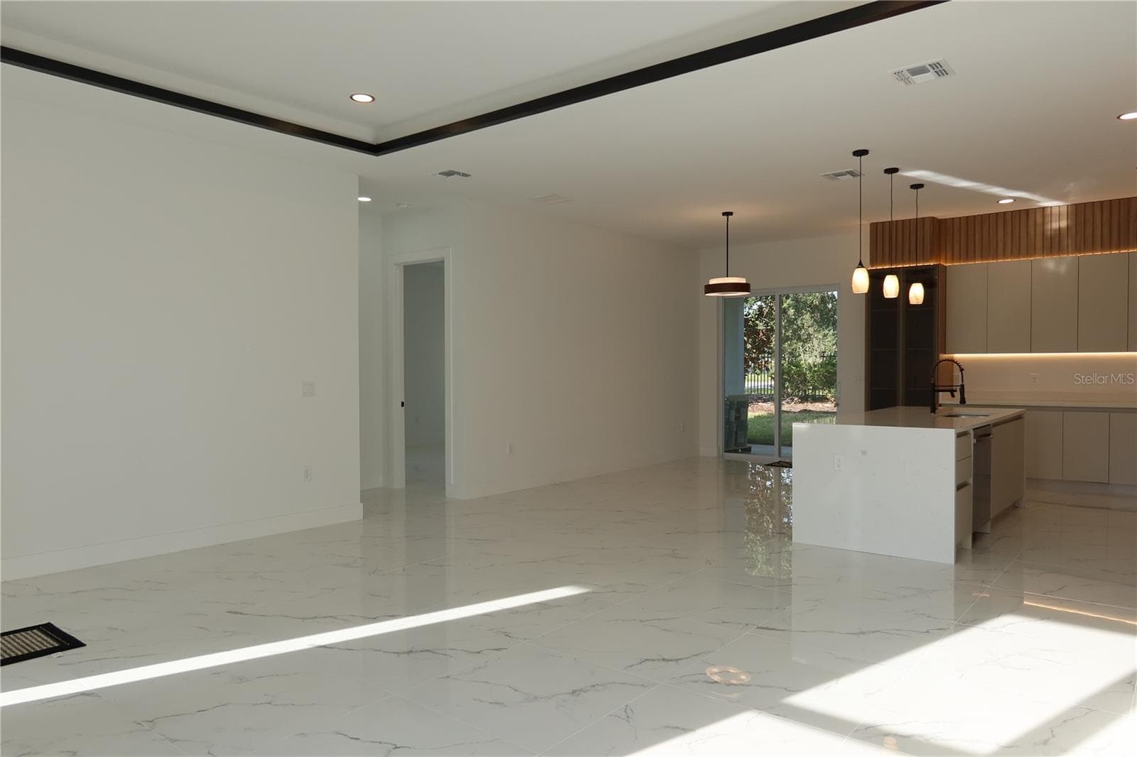Living room - 151 BLAZING STAR AVE, LAKE ALFRED