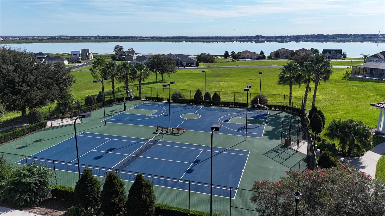 Tennis courts - 151 BLAZING STAR AVE, LAKE ALFRED