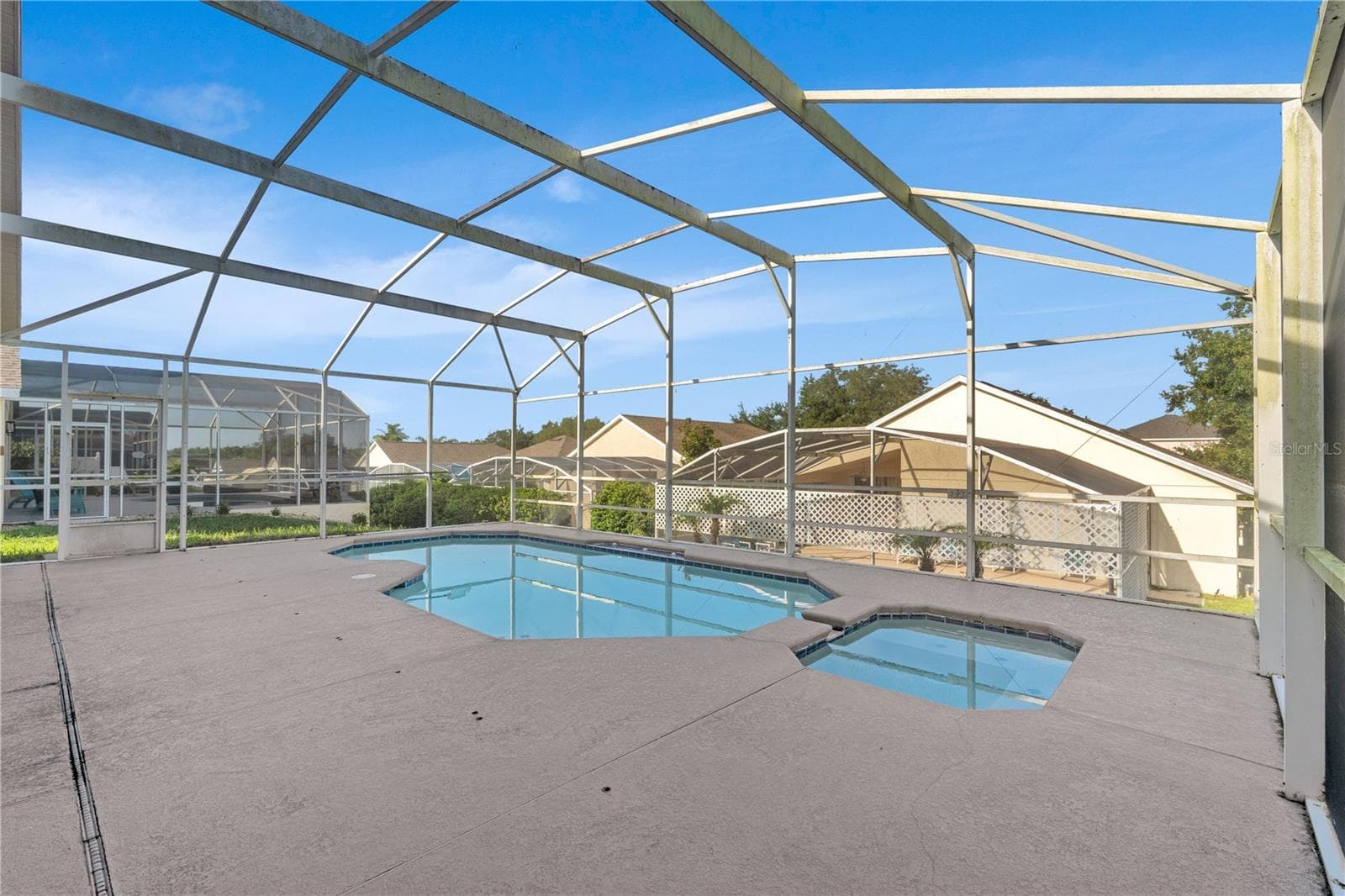 Screen Enclosed Lanai pool and spa - 257 HERRING ST, DAVENPORT