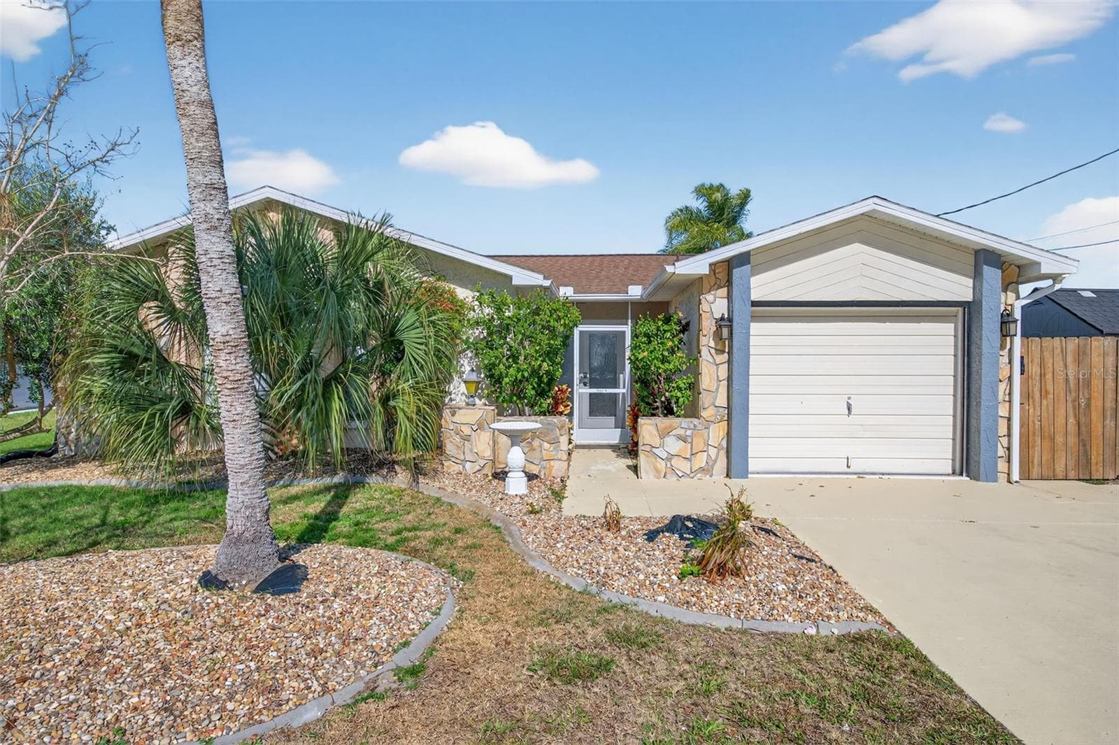 Single Family Residence at 7623 MAKO DR, HUDSON, photo 3 of 66