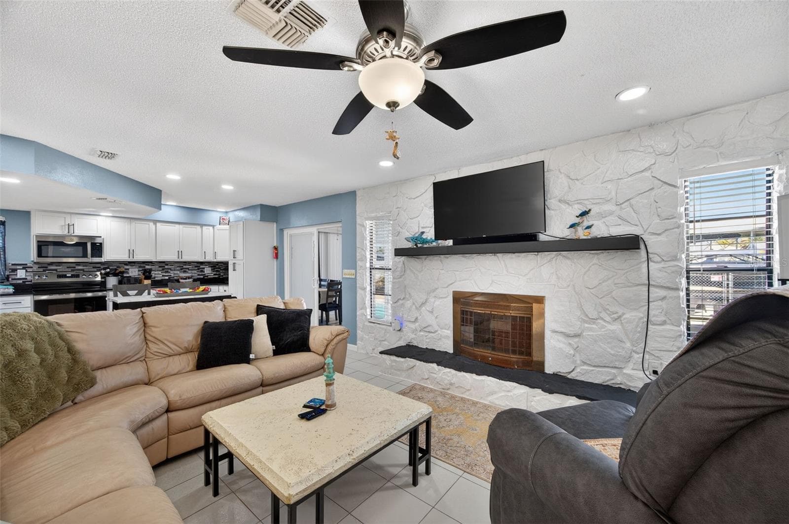 Single Family Residence at 7623 MAKO DR, HUDSON, photo 12 of 66