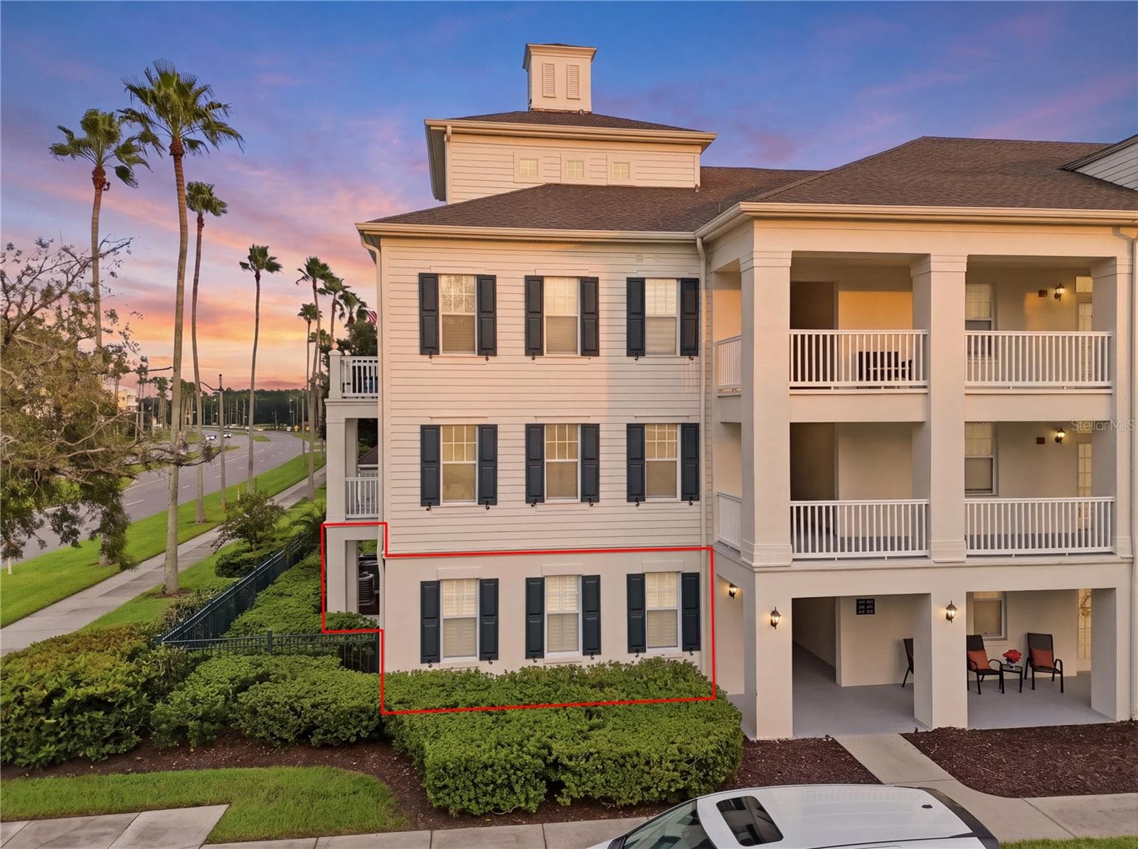 770 SIENA PALM DR #105