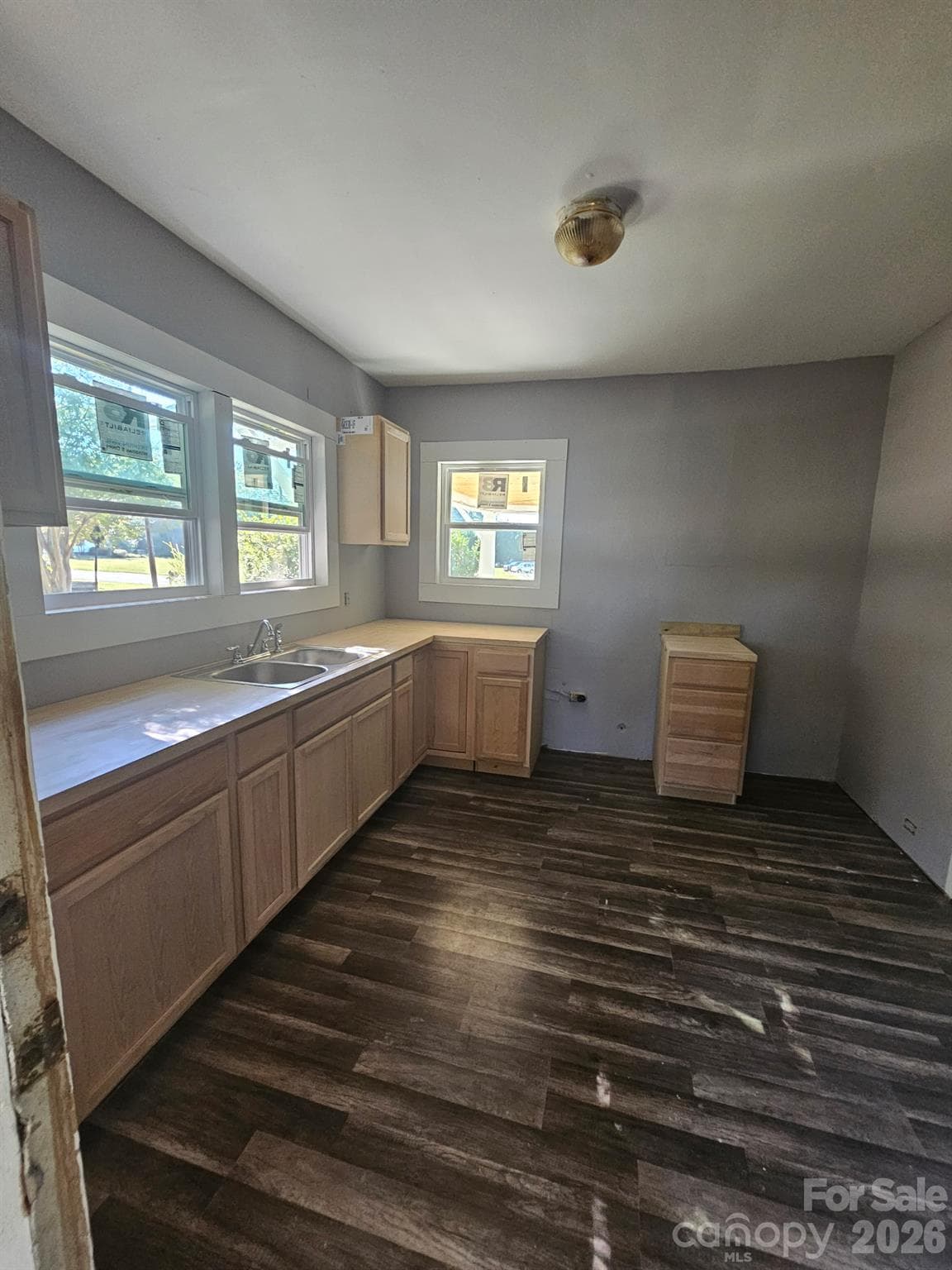 Single Family Residence at 1313 E Maiden Road, Maiden, photo 12 of 20