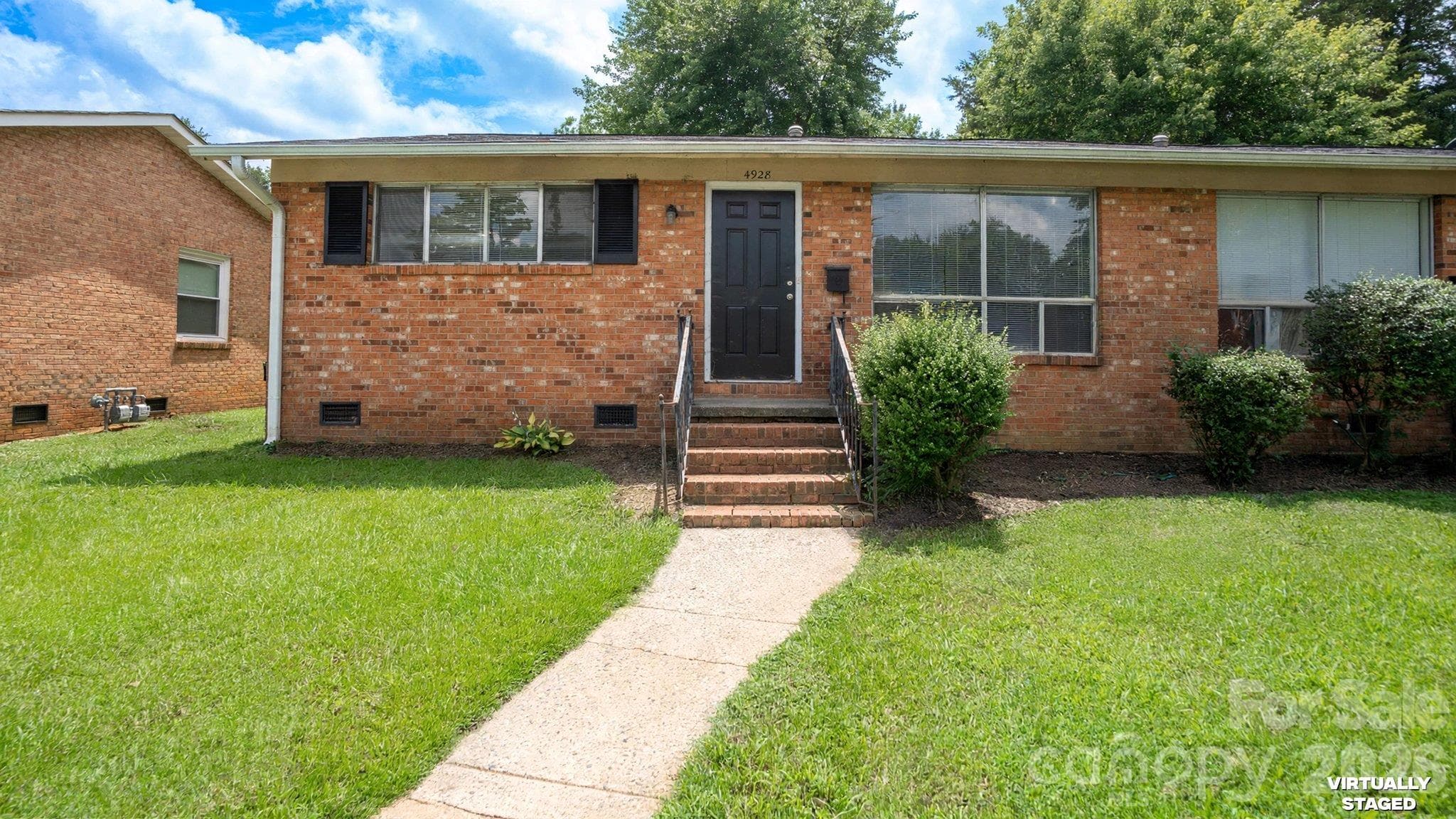 Duplex at 4926 Malibu Drive, Charlotte, photo 4 of 32