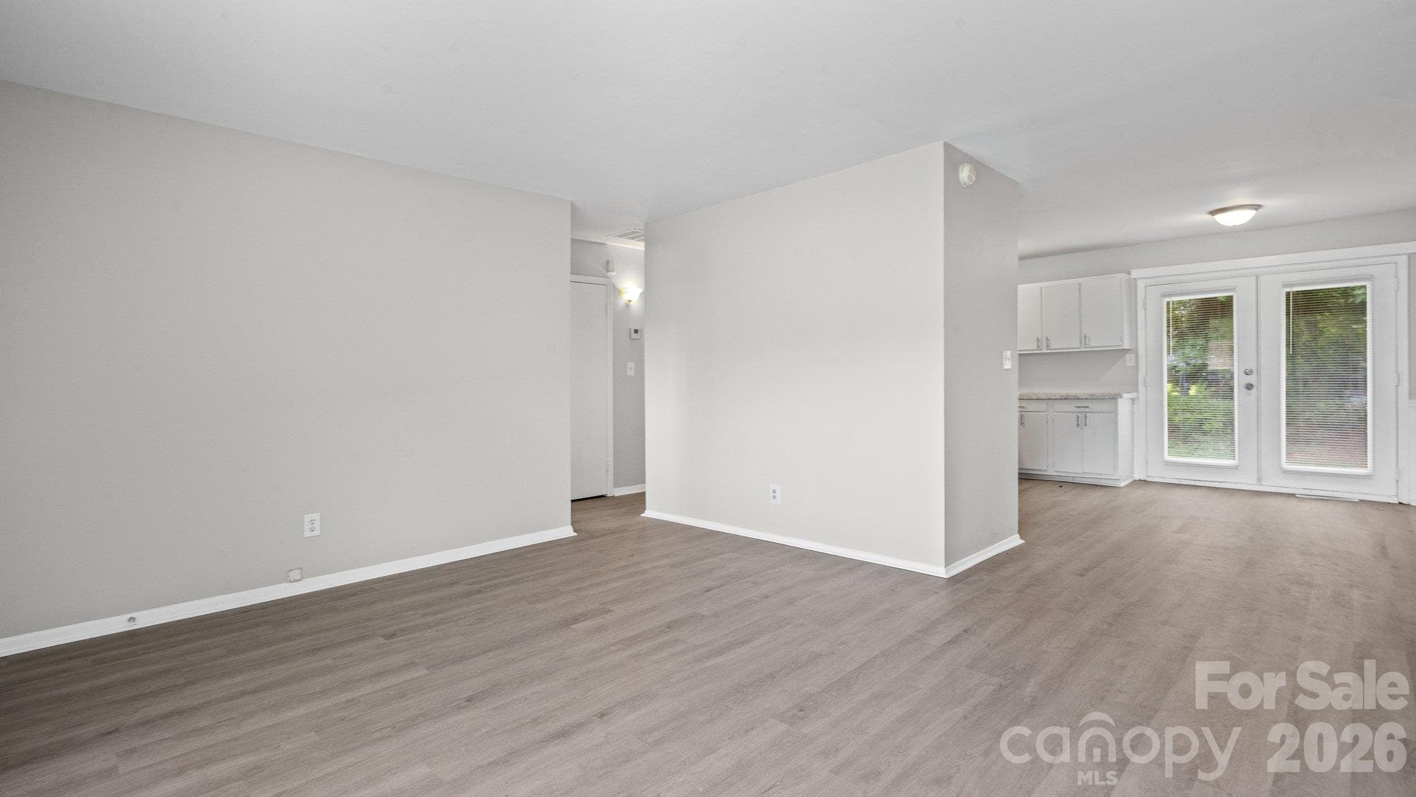 Duplex at 4926 Malibu Drive, Charlotte, photo 7 of 32