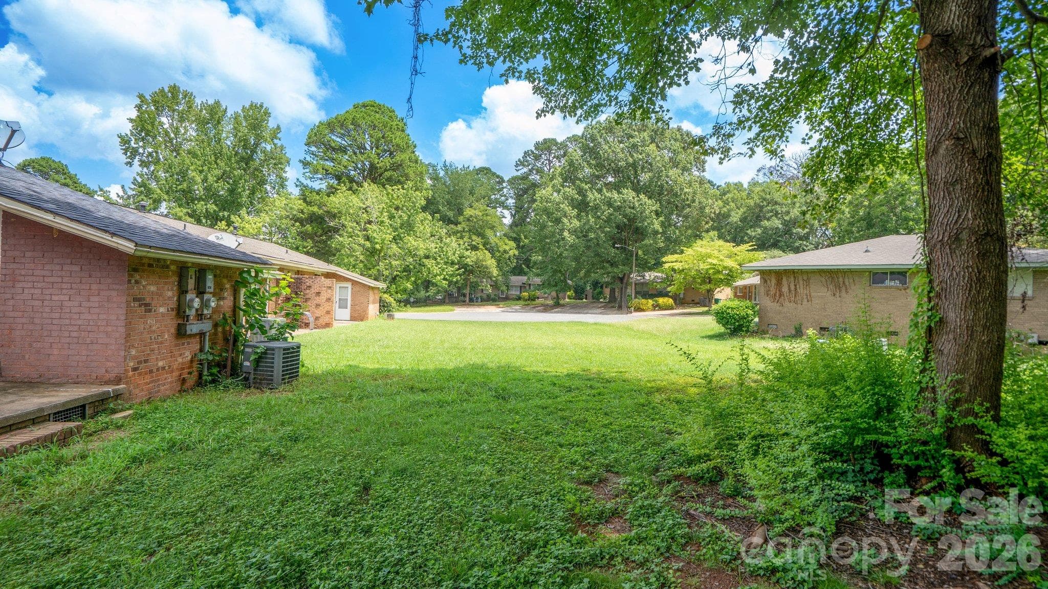 Duplex at 4926 Malibu Drive, Charlotte, photo 29 of 32