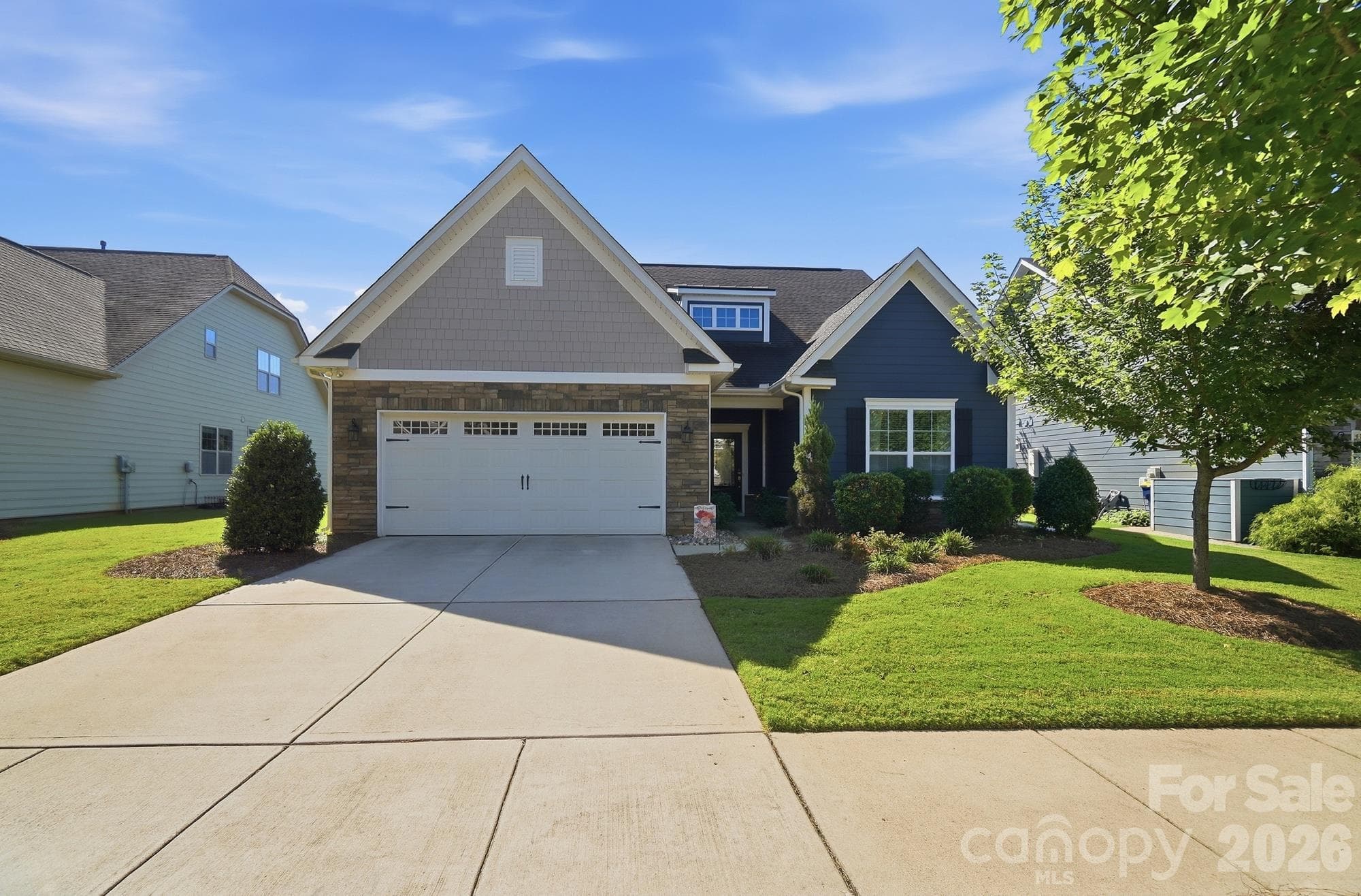 Single Family Residence at 515 Trillium Way, Belmont, photo 2 of 38