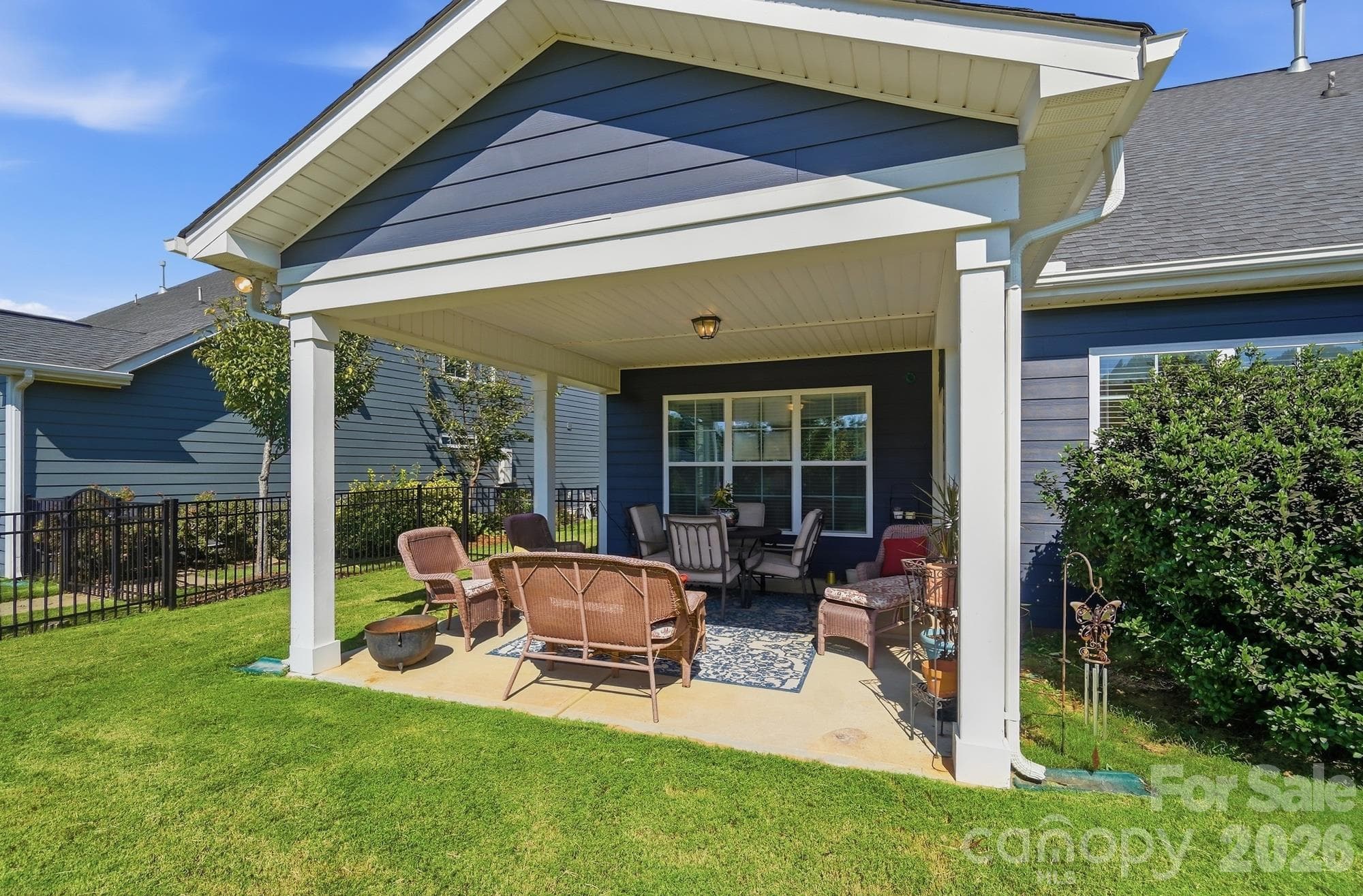 Single Family Residence at 515 Trillium Way, Belmont, photo 35 of 38