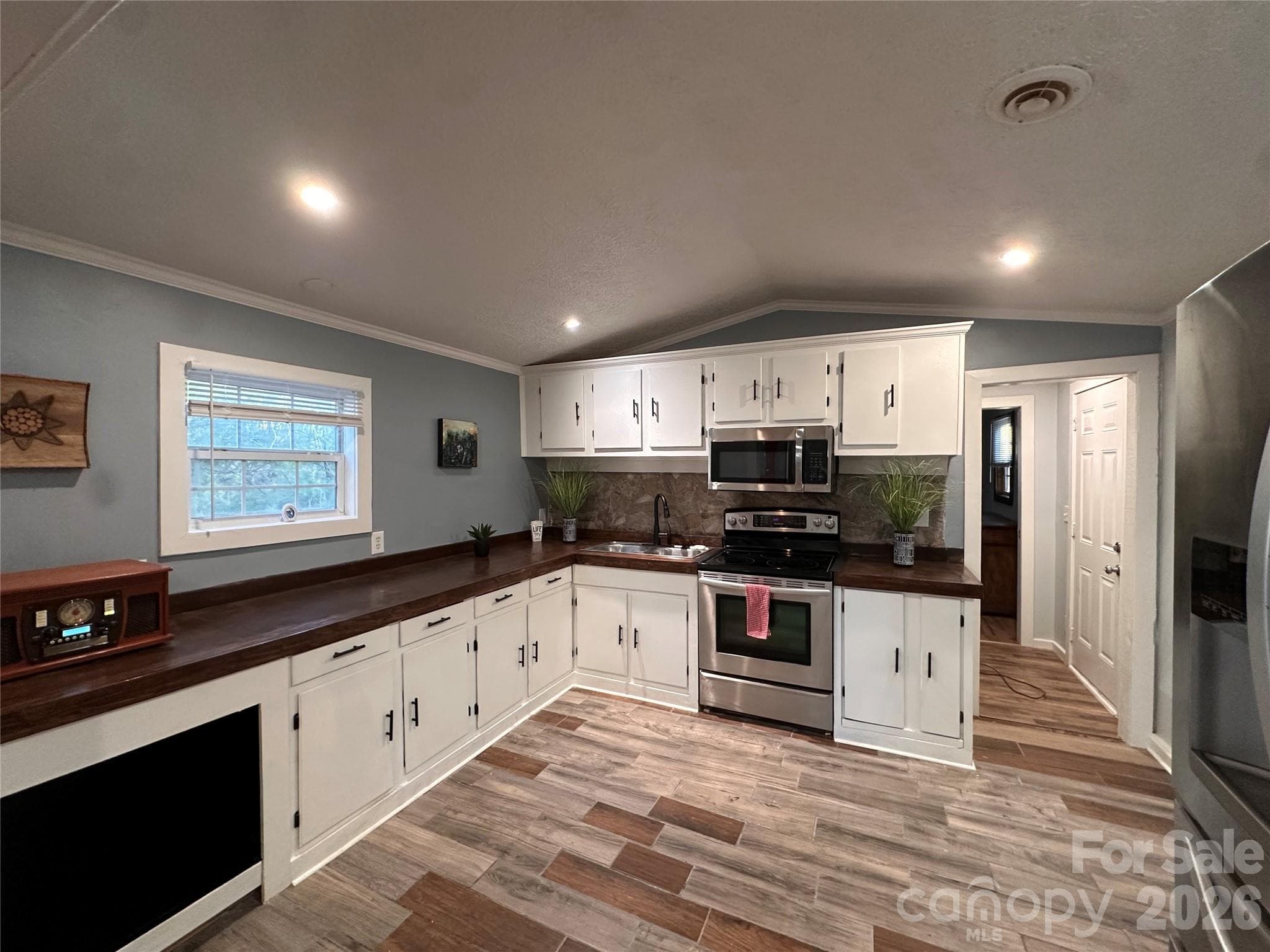 Custom Kitchen w/ Beautiful Tile Floors - Morganton