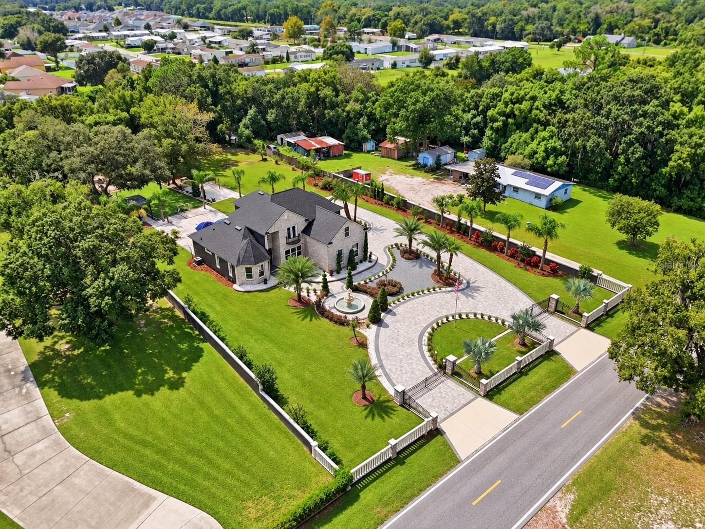 416 W SOCRUM LOOP RD