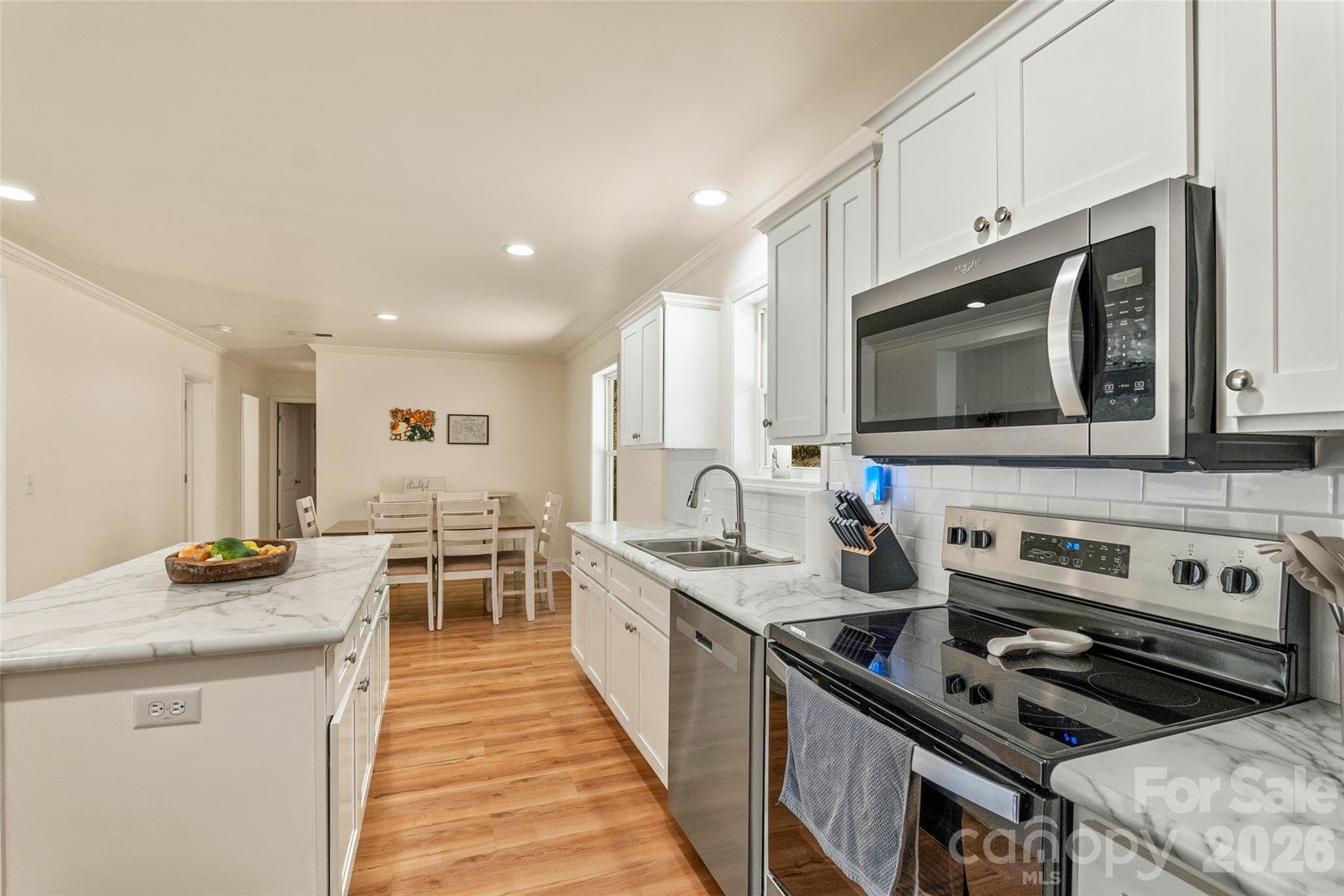 Stainless appliances, island and breakfast bar - 60 Spring Mountain Drive, Canton