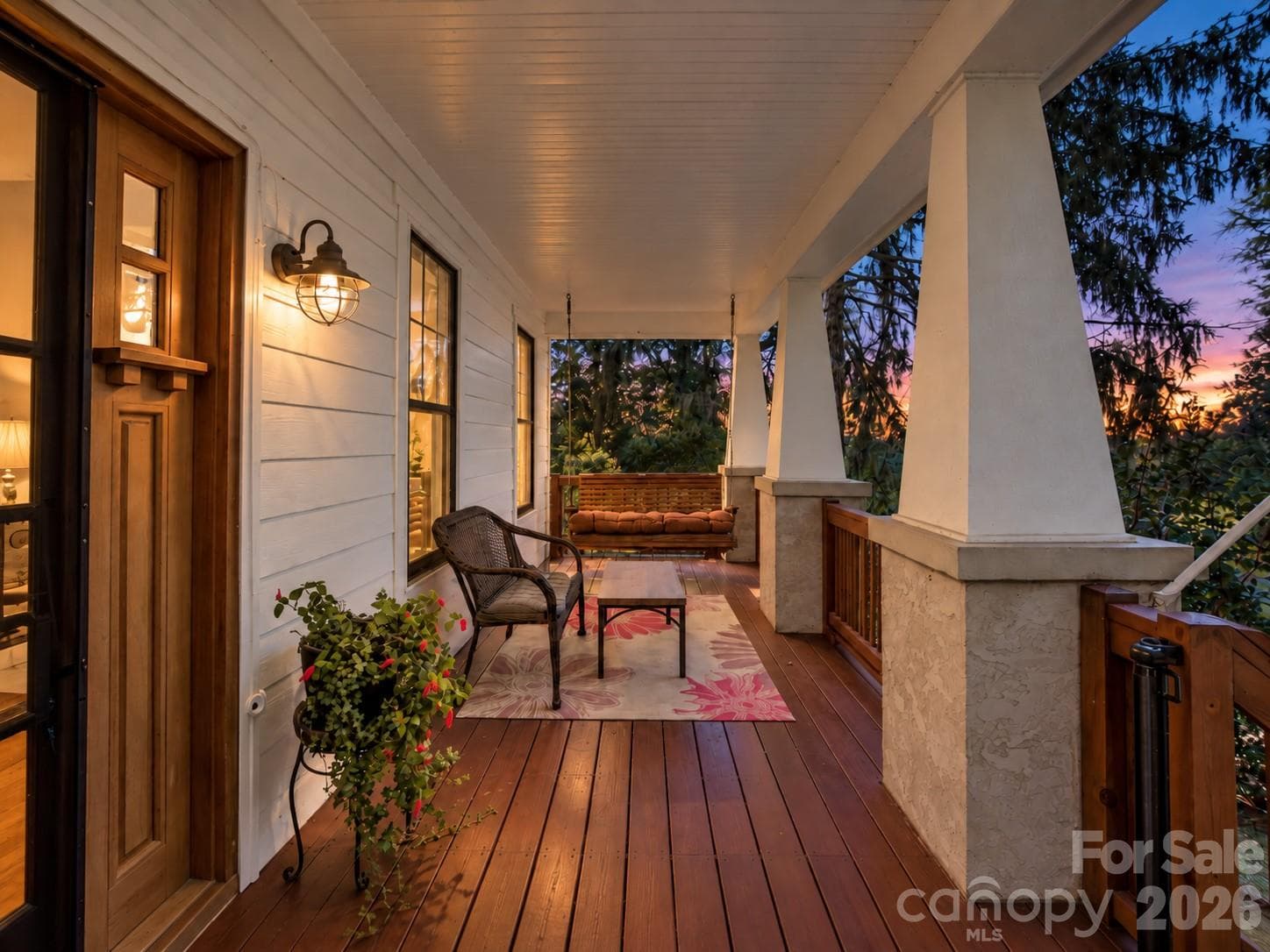 Malvern Hills at it's finest! - 92 Rumbough Place, Asheville