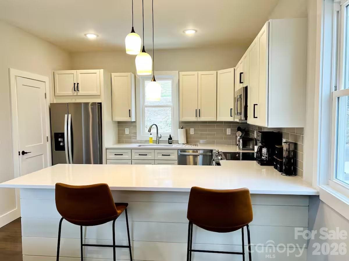 Single Family Residence at 1061 Riverside Drive, Asheville, photo 7 of 41